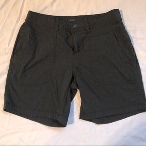 Prana Ravenna short